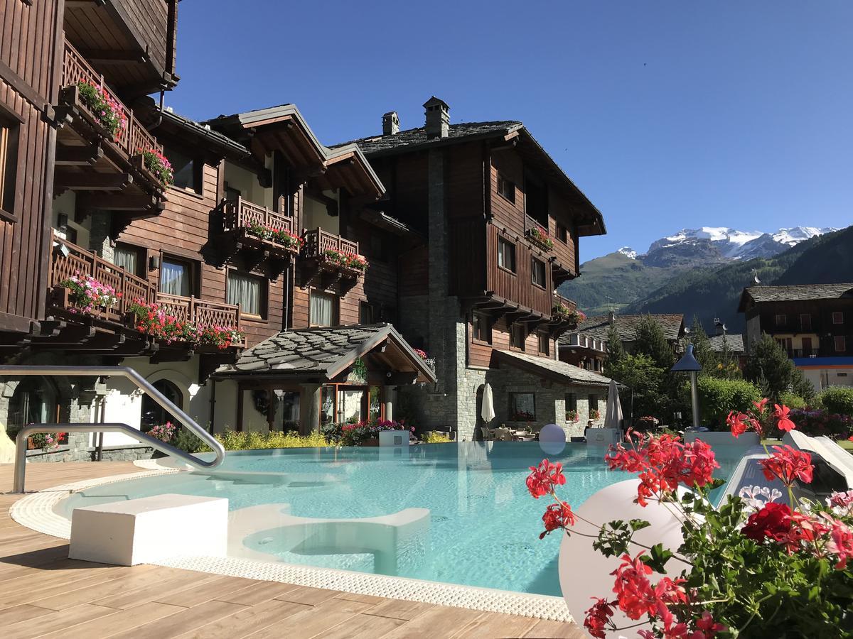 Hotel Relais Des Glaciers - Adults Only Champoluc Exteriör bild